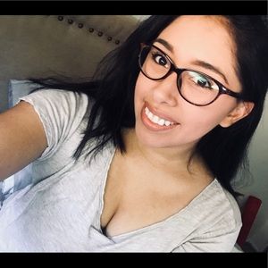 Meet your Posher, Chelsey